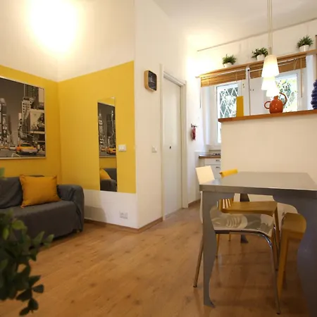 Garbatella 2BR Holiday House-3